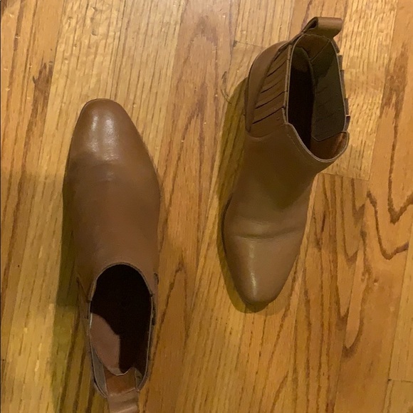 Shoes - Picture 2 of 4